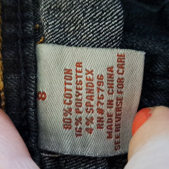 I.O. & Company Blue Jean Stretch Capri's. Size 8 NWOT - Picture 6 of 6